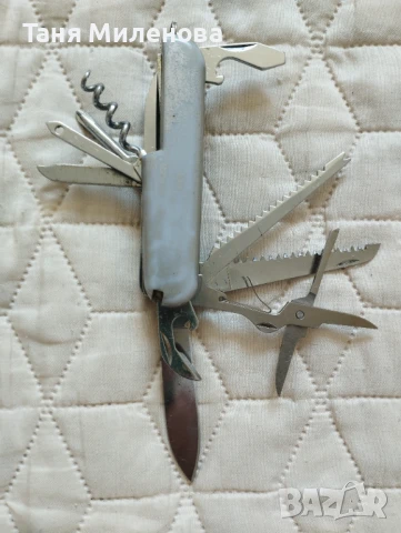 Колекционерско джобно ножче със много възможности ( ножичка, отварачка отверка и пр.), снимка 2 - Антикварни и старинни предмети - 51129642