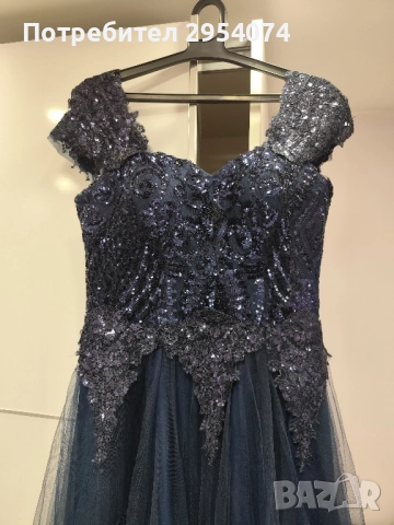 красива тъмно синя рокля мл 89лв