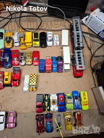 Продават се бирени камиончета и метални колички , снимка 11 - Колекции - 53436328