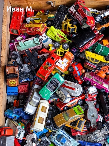 Лот стари метални колички около 300 бр, снимка 4 - Антикварни и старинни предмети - 52824859