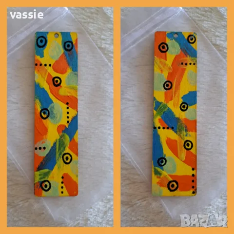 Ръчно рисуван дървен книгоразделител