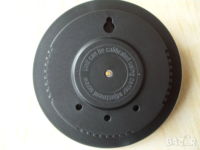 Барометър     с термометър и влагомер  златист циферблат Ф 130мм, снимка 5 - Други стоки за дома - 40936879