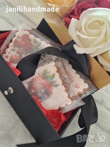 Луксозна завършена кутия с цветя, снимка 9 - Изкуствени цветя - 52151852