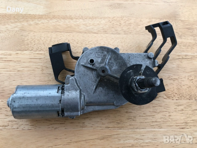 Моторче за задна чистачка на Smart Forfour 2004