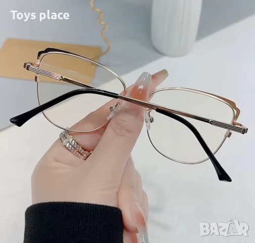 Нова олекотена метална рамка за диоптрични очила тип котешко око , снимка 2 - Слънчеви и диоптрични очила - 51130825