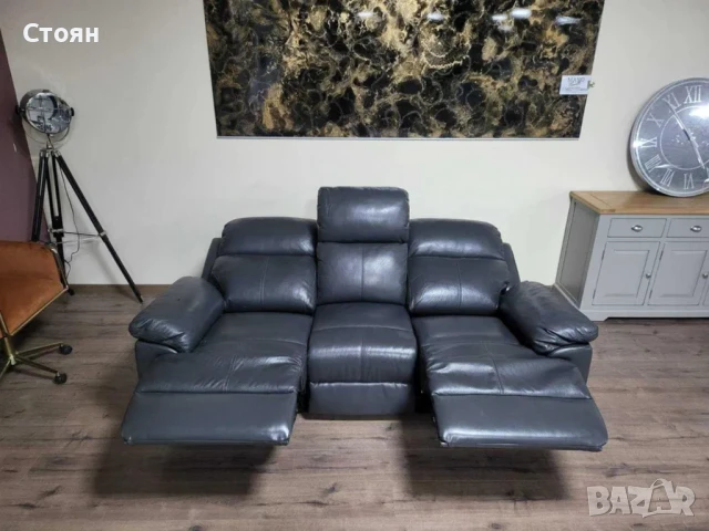 Тъмно сив кожен диван тройка с ръчен релаксиращ механизъм, снимка 12 - Дивани и мека мебел - 50887055