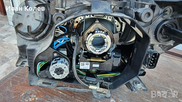 Десен фар за БМВ Е60 Завиващ Dynamic Xenon, снимка 3 - Части - 52826386