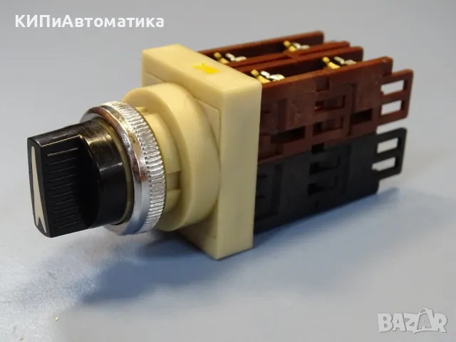 селекторен бутон FUJI Electric AH25-P3 selector switch, снимка 2 - Резервни части за машини - 49192244