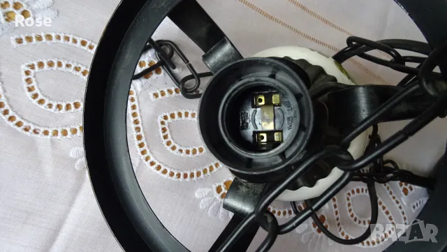 Полилеи, декорация в стил Рустик, метал и порцеланова част., снимка 17 - Полилеи - 48311461