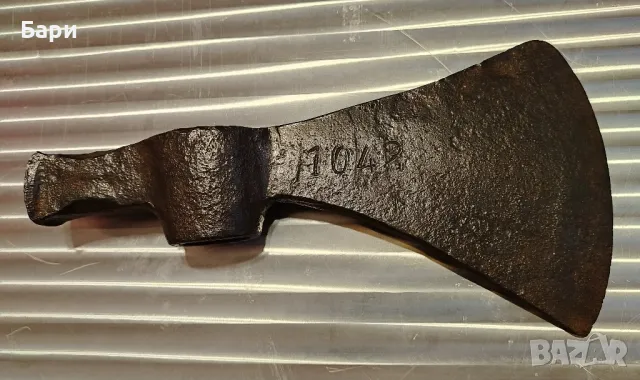 Стара френска брадва-Veritable Revollier 1042, снимка 2 - Антикварни и старинни предмети - 49226354