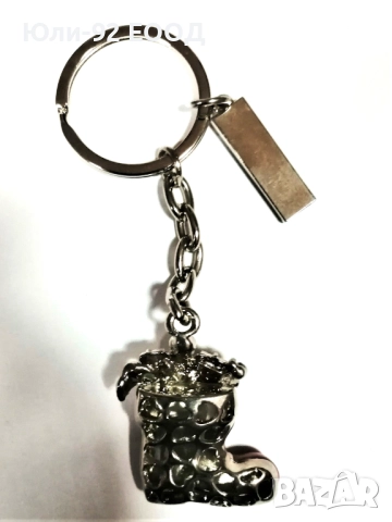 Метален ключодържател КОЛЕДНО БОТУШЧЕ с кристали Сваровски , снимка 4 - Коледни подаръци - 35163000