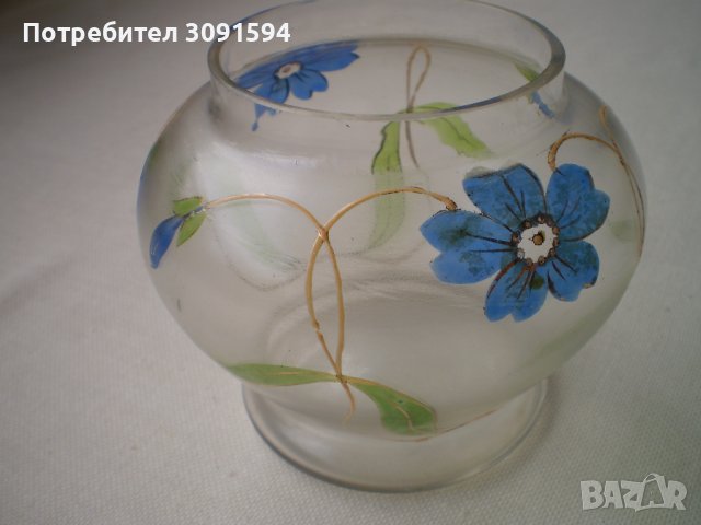 19 ти век стъклена ваза с имайл  