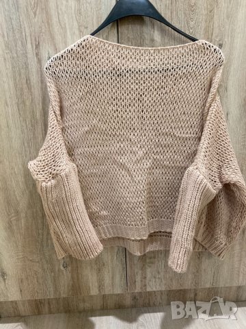Розов пуловер с паднало рамо , снимка 1 - Блузи с дълъг ръкав и пуловери - 34415860
