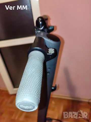 Електрическа тротинетка Segway KickScooter ES2, снимка 4 - Скейтборд, ховърборд, уейвборд - 51047446