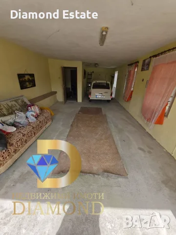 Двуетажна къща в село Партизанин, обл. Стара Загора, снимка 11 - Къщи - 56070068