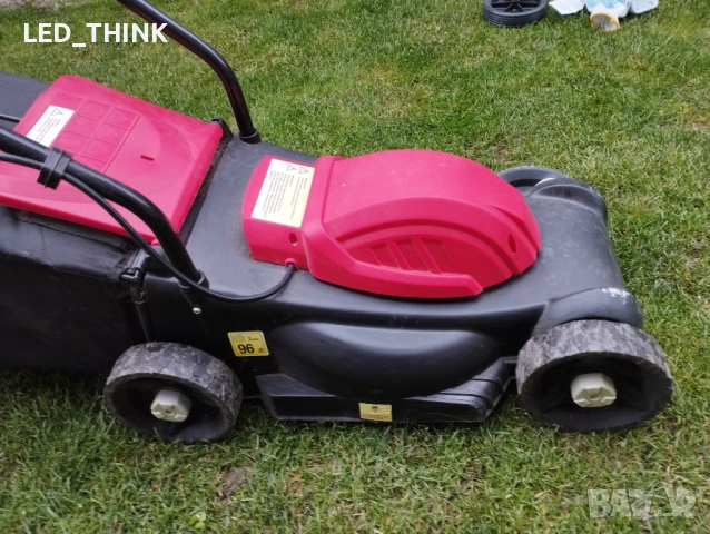 (за ремонт/части) Електрическа косачка 230V 1000W, снимка 2 - Градинска техника - 52085441