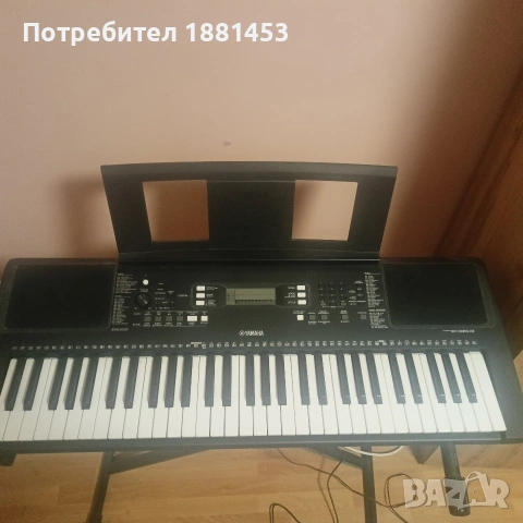 Синтезатор Yanaha-E363 със стойка 