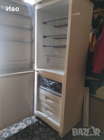 Продавам хладилник с фризер SNAIGE RF 310 – 173 см височина, снимка 5 - Хладилници - 51887158