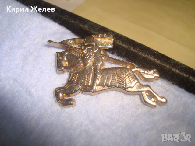 ПОЗЛАТЕН РИЦАР КОННИК - КРАСИВА АРТ ФИГУРАЛНА АПЛИКАЦИЯ 26127