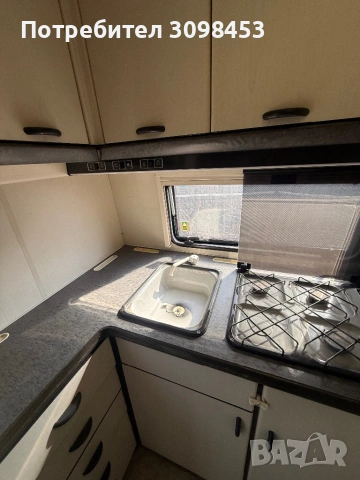 Каравана Hobby Classic 4.25, снимка 11 - Каравани и кемпери - 53844202