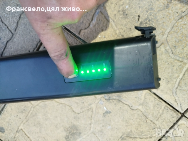 Батерия за електрически велосипед колело, имам и зарядно , снимка 2 - Части за велосипеди - 52158900