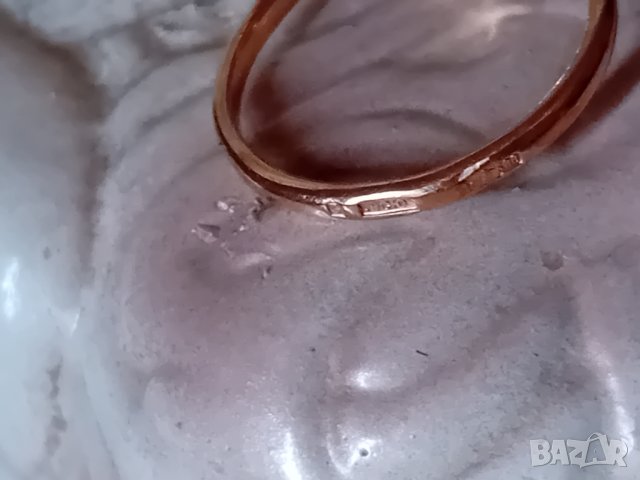 Съветски златен пръстен с рубинчета 583, снимка 2 - Пръстени - 41921218