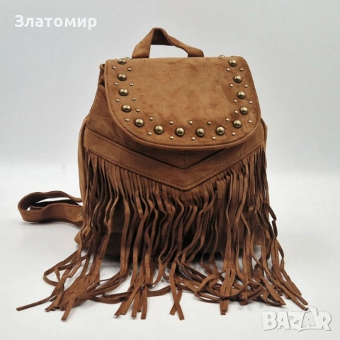 Велурена дамска раница с ресни и метални нитове – бохо стил и практичност, снимка 4 - Раници - 53204032