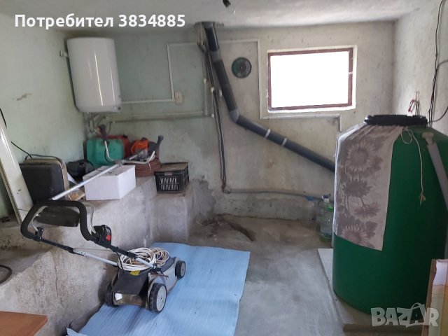 Къща с голям двор в с. Златуша. На 21 км от София., снимка 13 - Къщи - 42261557