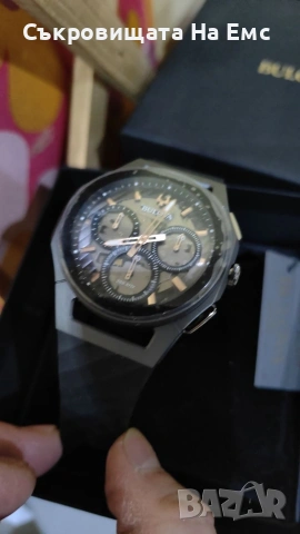 Bulova Curv Chronograph Нов -600 евро 