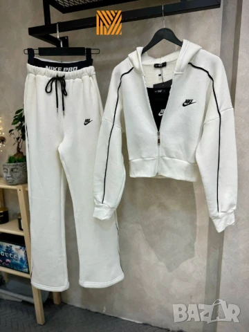 дамски екипи nike, снимка 3 - Спортни екипи - 50758126