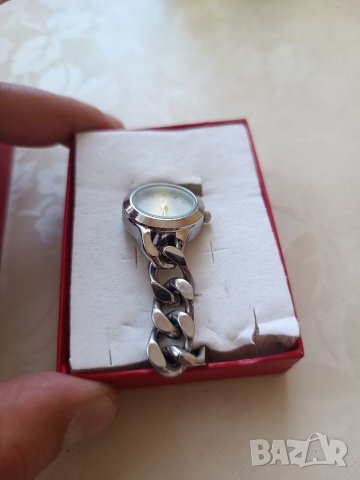 Дамски кварцов часовник, снимка 4 - Дамски - 40687231