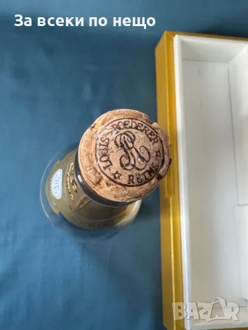 ОРИГИНАЛНА Бутилка от шапнаско с кутия Louis Roederer Cristal 2009, снимка 14 - Антикварни и старинни предмети - 49936638