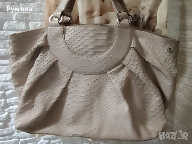 FURLA -дамска чанта,ест кожа,винтидж, снимка 2 - Чанти - 52123706