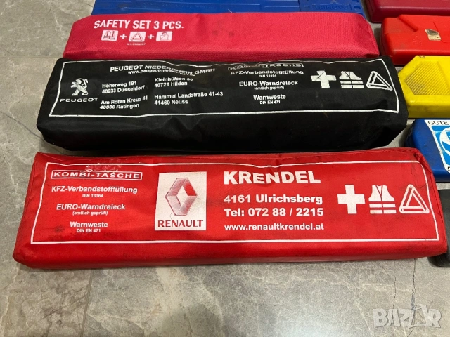 АВТО аптечки и триъгълници - AUDI , BMW , HONDA , RENAULT , SAAB, снимка 2 - Аксесоари и консумативи - 53727149