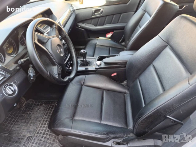 Mercedes-Benz E 220 Ръчна, снимка 6 - Автомобили и джипове - 53867902