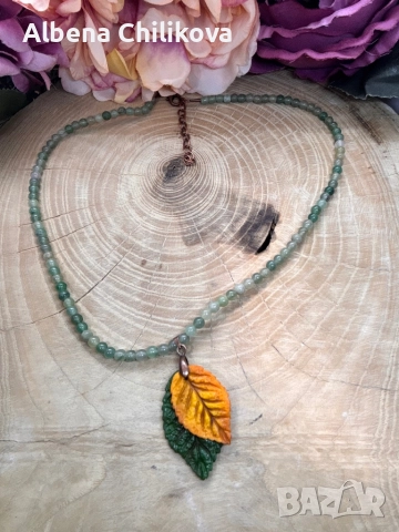 Колие от зелен авантюрин и листа от полимерна глина