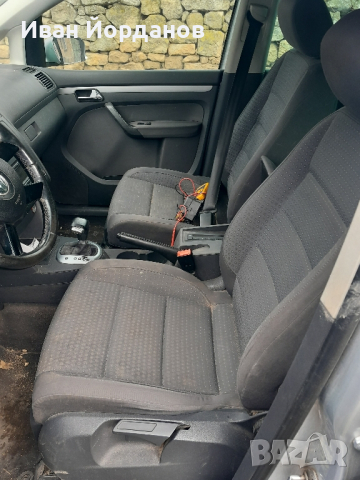 Volkswagen Touran 1.6 FSI на части, снимка 7 - Автомобили и джипове - 44824720