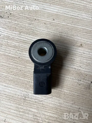 Детонационен датчик сензор Фолксваген Голф 5 VW Golf, снимка 2 - Части - 50058617