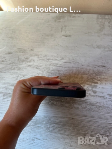 Кейс / калъф за айфон 13 про макс черна силиконова гума с червени целувки 💋💋💋💋💋💋, снимка 3 - Калъфи, кейсове - 52088777