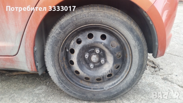 зимни гуми 185/60R16, снимка 2 - Гуми и джанти - 52661413