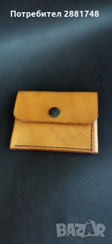 Портфейл от естествена телешка кожа.