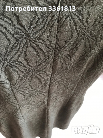 Продавам красива дантелена рокля в тъмно зелено , снимка 4 - Рокли - 36477160