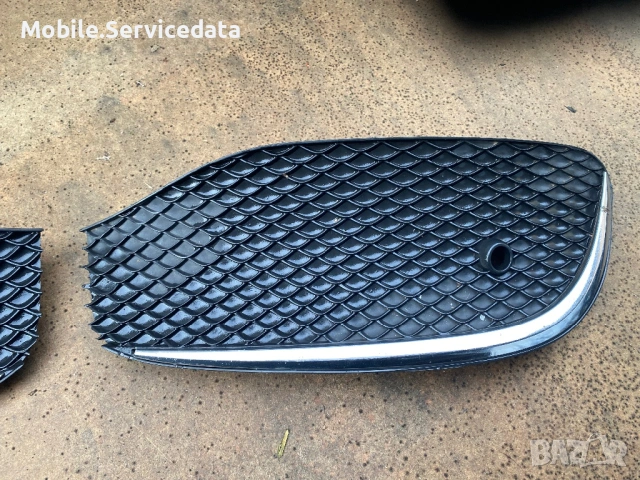 Оригинален комплект предни решетки (grille cover) за Mercedes E Class W213 - лява и дясна страна, снимка 3 - Аксесоари и консумативи - 53621190