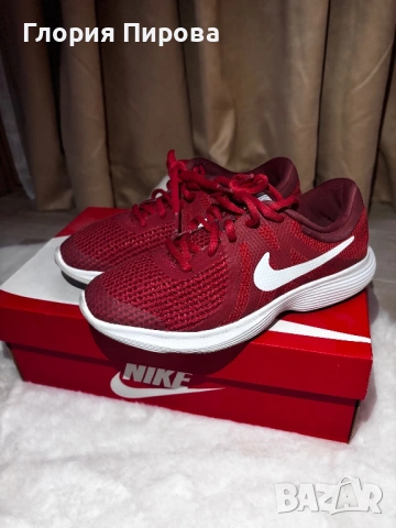 Маратонки Nike