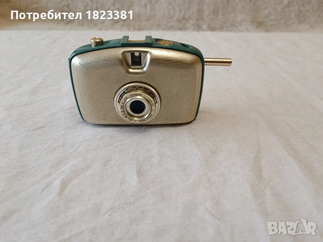 Немски винтидж фотоапарат Penti , снимка 2 - Антикварни и старинни предмети - 53510435