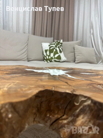 Маса от маслиново дърво и епоксидна смола – уникат, снимка 2 - Маси - 53212658