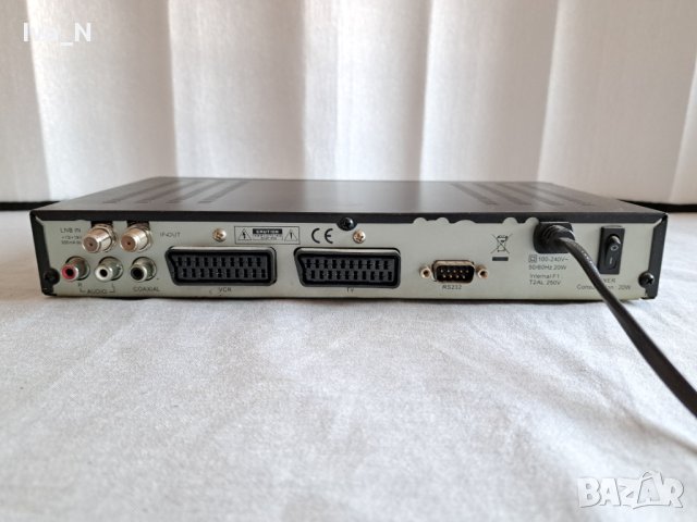 Сателитен приемник Schwaiger DSR 6020., снимка 2 - Приемници и антени - 41495800