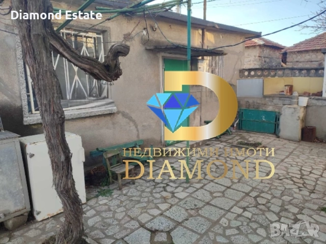 Двуетажна къща с два гаража в село Горски извор, общ. Димитровград, снимка 10 - Къщи - 51922671