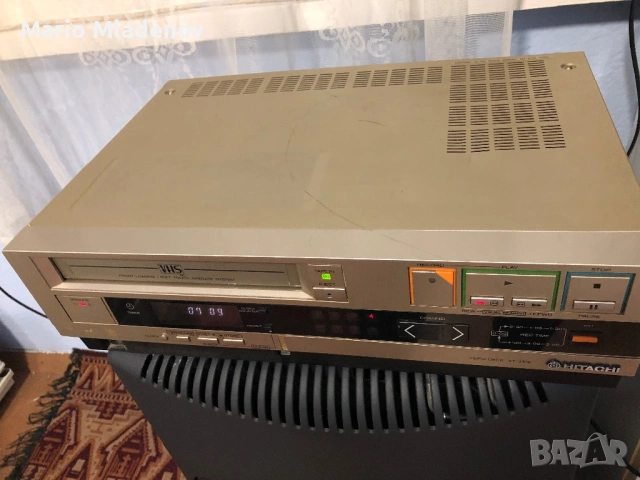 Видео рекордер Hitachi