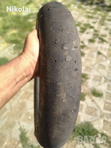 гума за мотор слик 120/70R17 Bridgestone, снимка 1